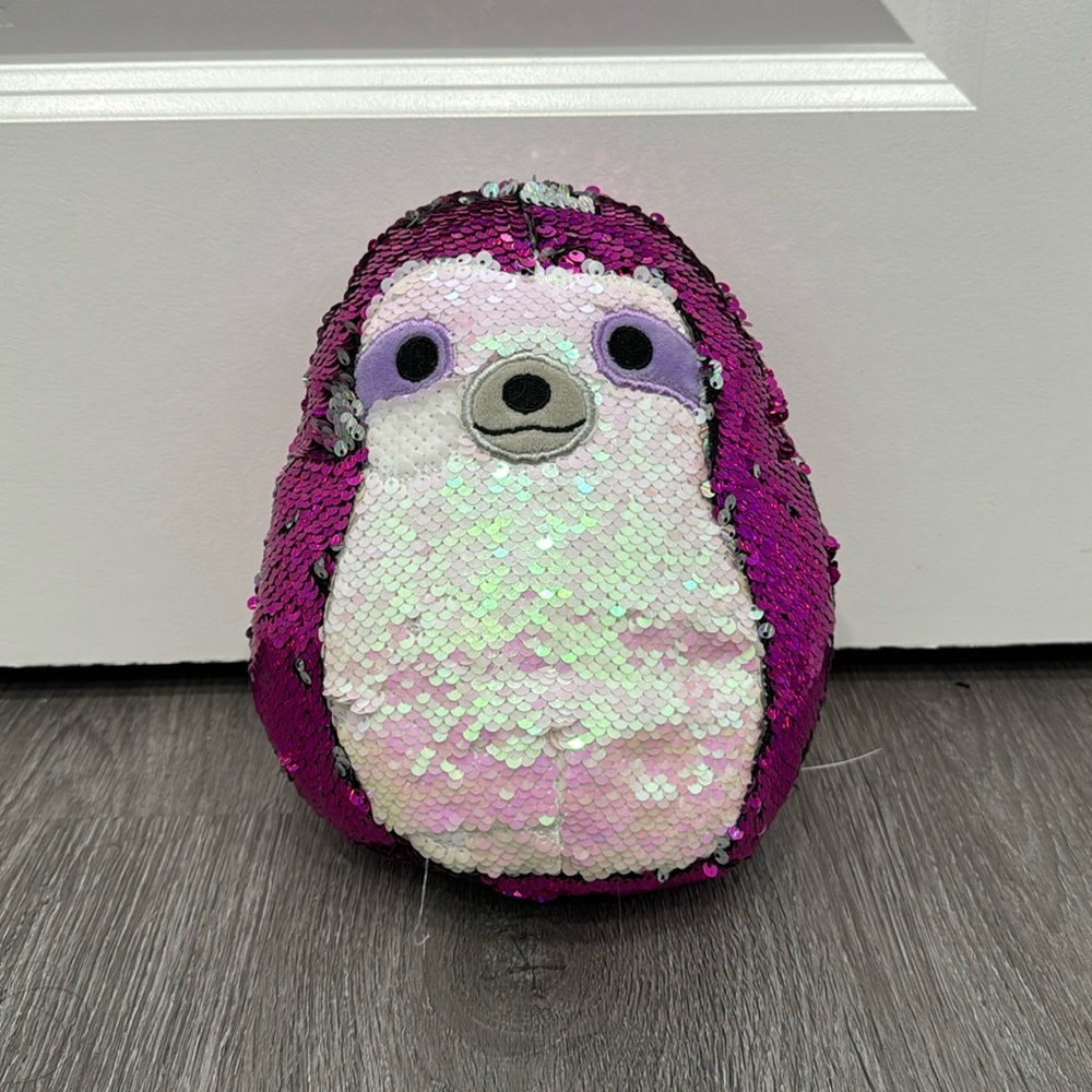 3X$25‼️ Squishmallows Reversible Sequin Sloth